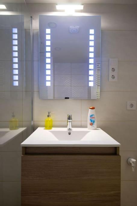 Amazing Kazinczy Flat No. 1 ブダペスト エクステリア 写真